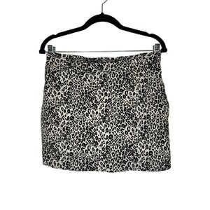 Versona Women's Mini Skort Size 8 Leopard Print Beige Black Casual